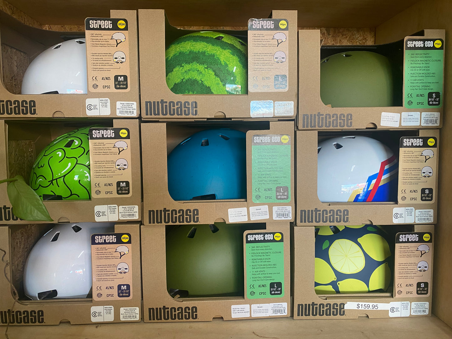 HELMETS: Nutcase Street with Mips technology