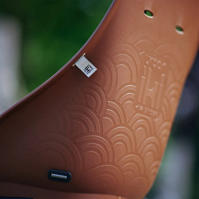 Child Safety Seats: Urban Iki Rear Bike Seat Haniwa Brown & Bincho Black